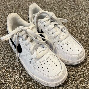 Nike Force 1 Boys 11